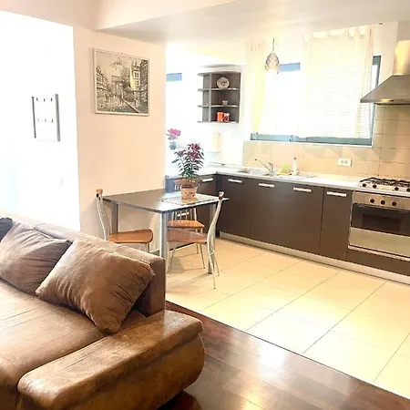 Cuza Residences * Boekarest